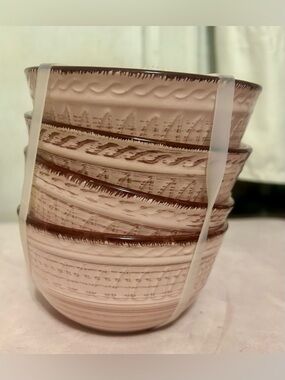 Rustic Ceramic Cereal Bowl Set of 4 in Light Pink and Brown